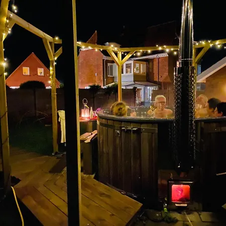 “vildmarks-wellness-aften” Med Eget Kokken Og Bad דירה