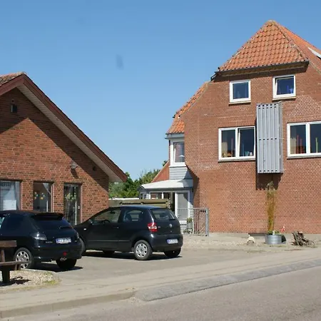 “vildmarks-wellness-aften” Med Eget Kokken Og Bad Sejerslev